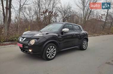 Внедорожник / Кроссовер Nissan Juke 2015 в Звягеле