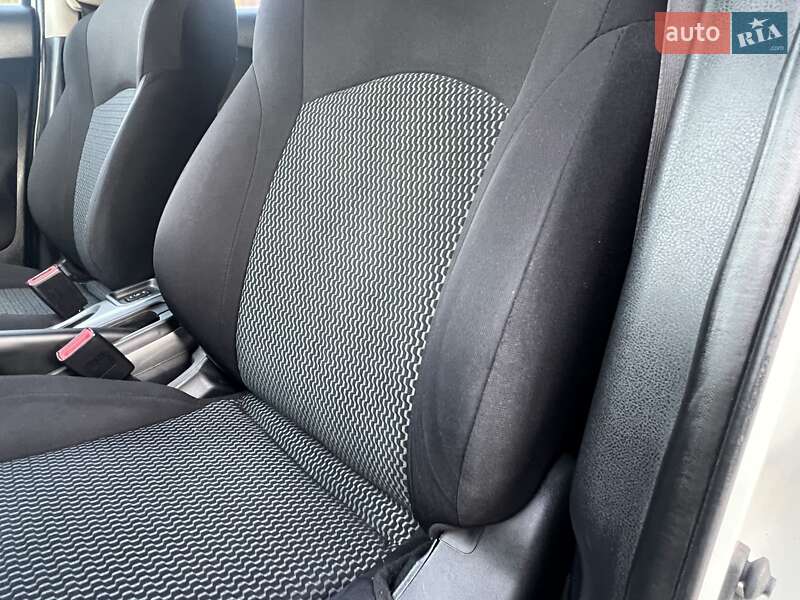 Позашляховик / Кросовер Nissan Juke 2017 в Івано-Франківську фото 104 Позашляховик / Кросовер Nissan Juke 2017 в Івано-Франківську