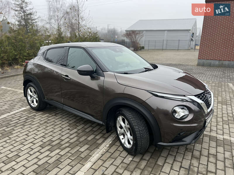 Внедорожник / Кроссовер Nissan Juke 2022 в Львове