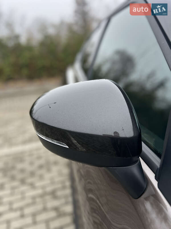 Внедорожник / Кроссовер Nissan Juke 2022 в Львове