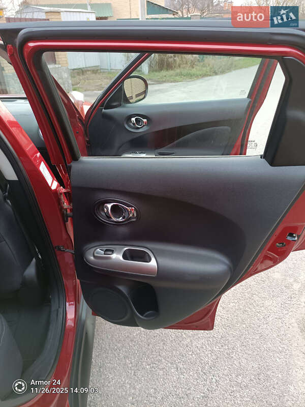 Позашляховик / Кросовер Nissan Juke 2014 в Полтаві