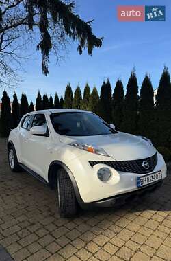 Внедорожник / Кроссовер Nissan Juke 2012 в Городке