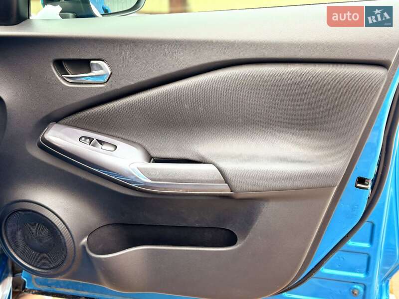 Внедорожник / Кроссовер Nissan Juke 2022 в Трускавце