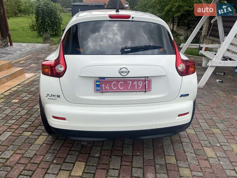 Внедорожник / Кроссовер Nissan Juke 2013 в Калуше