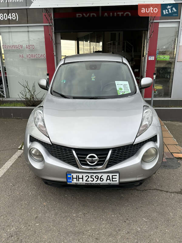 Позашляховик / Кросовер Nissan Juke 2011 в Одесі