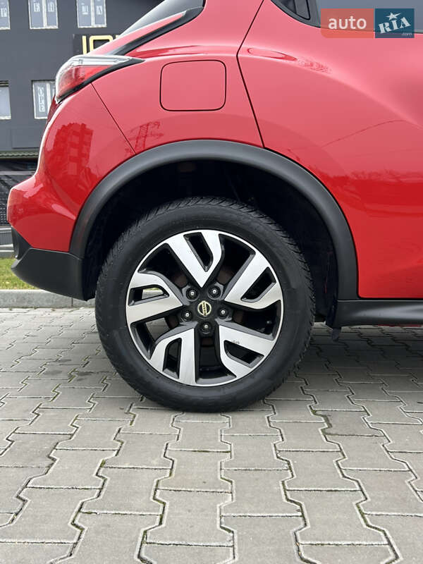 Внедорожник / Кроссовер Nissan Juke 2016 в Ивано-Франковске