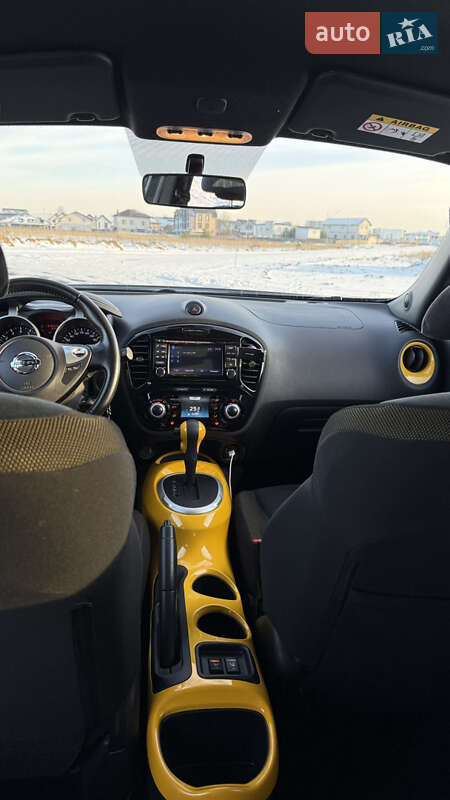 Внедорожник / Кроссовер Nissan Juke 2017 в Софиевской Борщаговке