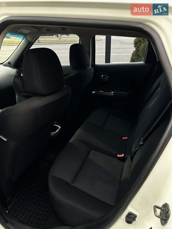 Внедорожник / Кроссовер Nissan Juke 2010 в Львове