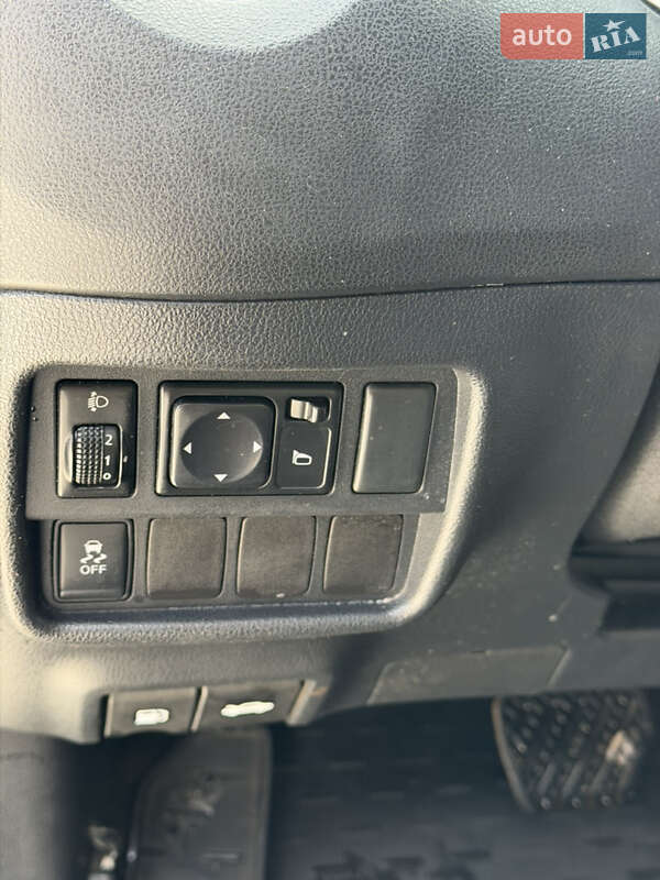 Внедорожник / Кроссовер Nissan Juke 2017 в Киеве