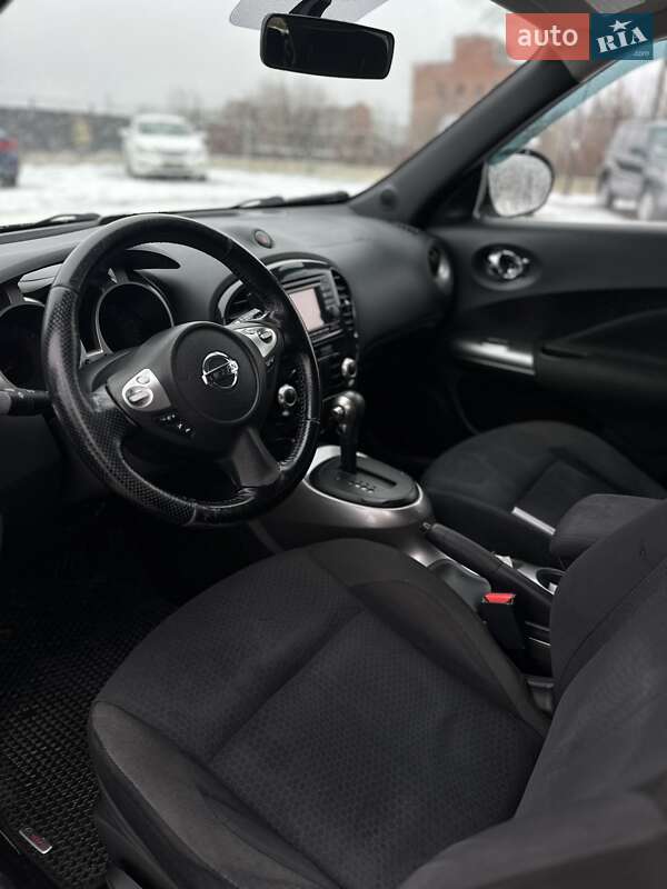 Внедорожник / Кроссовер Nissan Juke 2011 в Могилев-Подольске