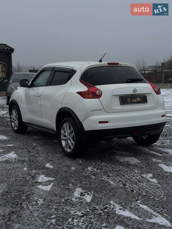 Внедорожник / Кроссовер Nissan Juke 2011 в Могилев-Подольске