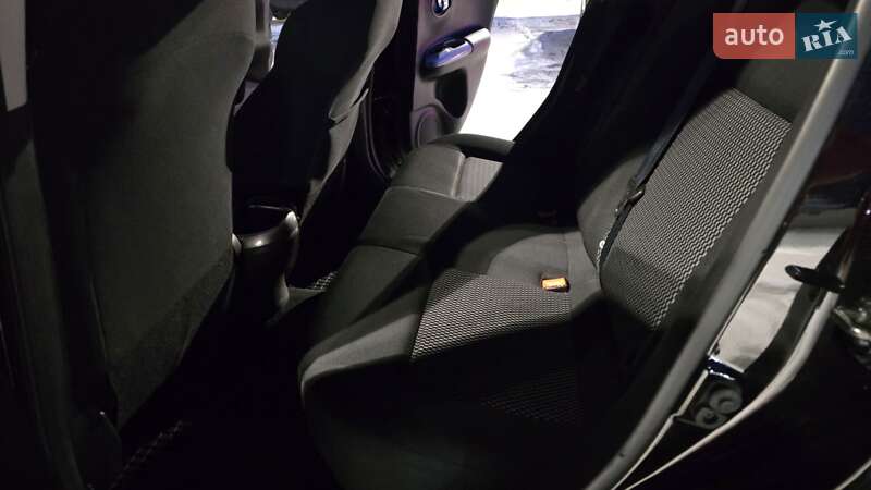 Внедорожник / Кроссовер Nissan Juke 2016 в Киеве