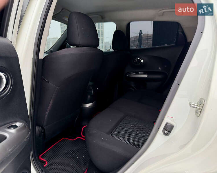 Внедорожник / Кроссовер Nissan Juke 2017 в Киеве