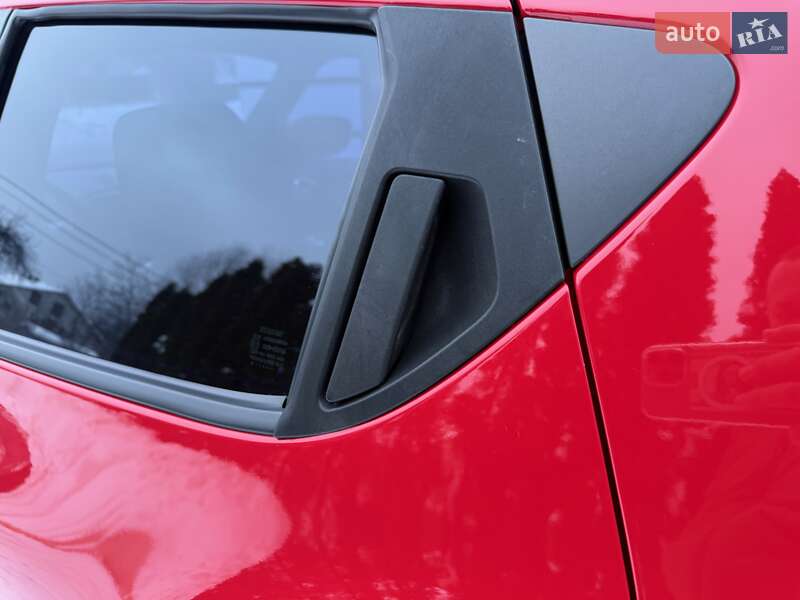 Внедорожник / Кроссовер Nissan Juke 2016 в Львове фото 55 Внедорожник / Кроссовер Nissan Juke 2016 в Львове