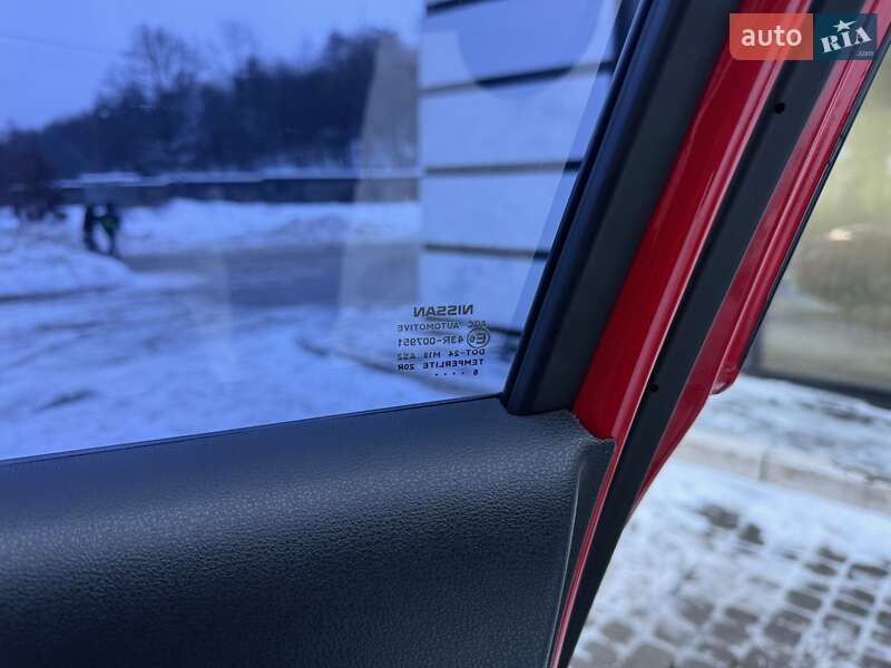 Внедорожник / Кроссовер Nissan Juke 2016 в Львове фото 107 Внедорожник / Кроссовер Nissan Juke 2016 в Львове