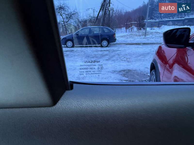 Внедорожник / Кроссовер Nissan Juke 2016 в Львове фото 122 Внедорожник / Кроссовер Nissan Juke 2016 в Львове