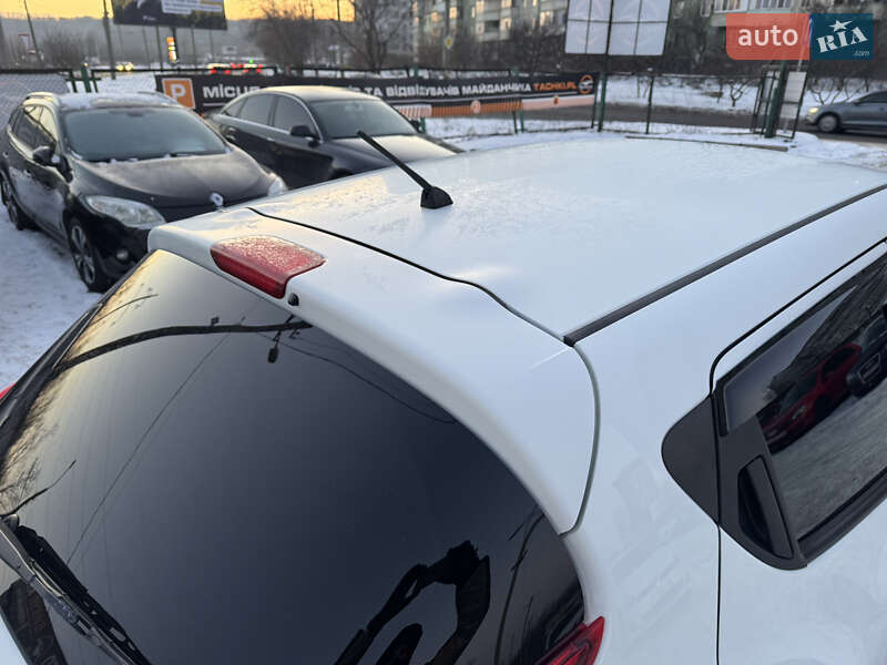 Внедорожник / Кроссовер Nissan Juke 2011 в Полтаве