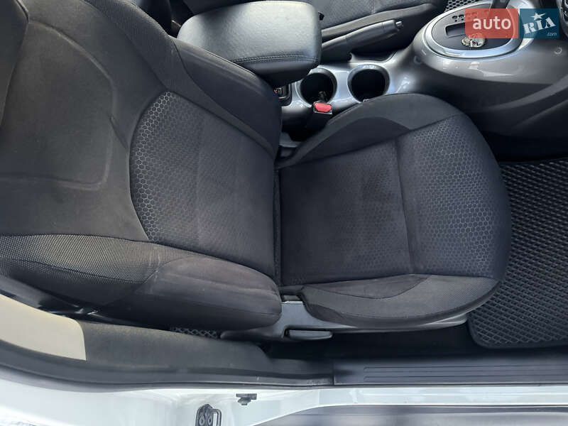 Внедорожник / Кроссовер Nissan Juke 2011 в Полтаве