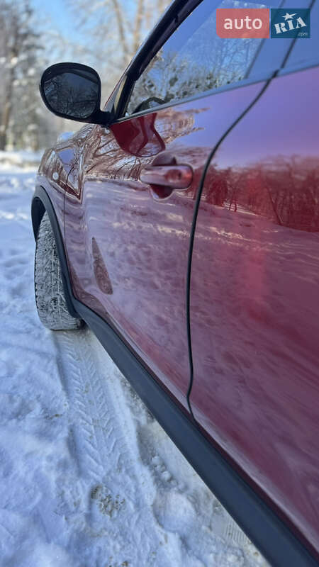 Внедорожник / Кроссовер Nissan Juke 2012 в Макарове