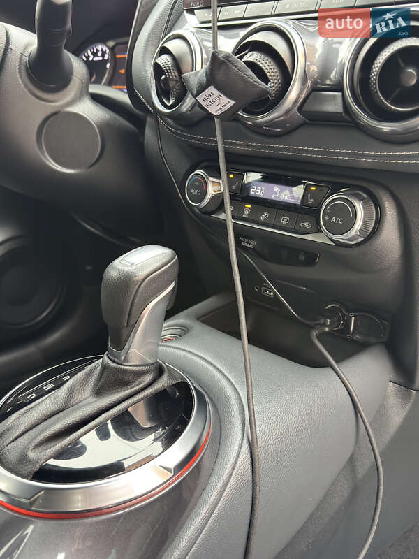 Внедорожник / Кроссовер Nissan Juke 2022 в Ровно