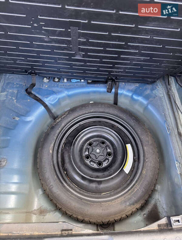 Внедорожник / Кроссовер Nissan Juke 2012 в Днепре