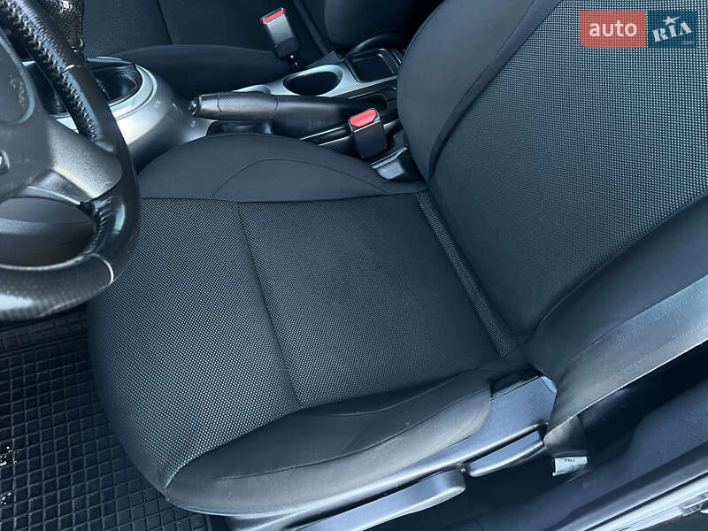 Внедорожник / Кроссовер Nissan Juke 2011 в Ковеле