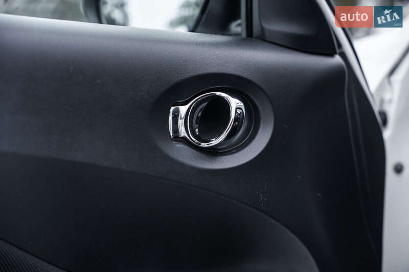 Внедорожник / Кроссовер Nissan Juke 2013 в Киеве