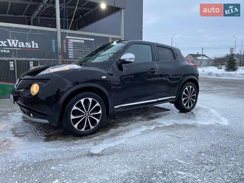 Позашляховик / Кросовер Nissan Juke 2011 в Демидівці