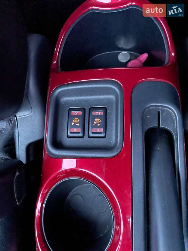 Позашляховик / Кросовер Nissan Juke 2011 в Демидівці