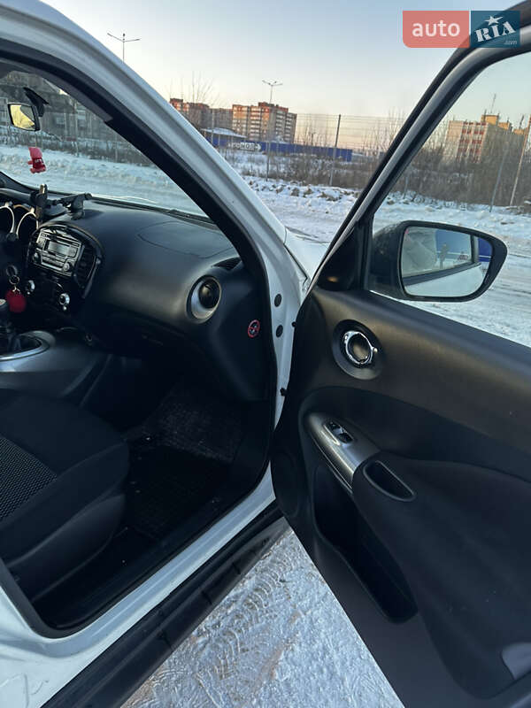 Внедорожник / Кроссовер Nissan Juke 2015 в Виннице