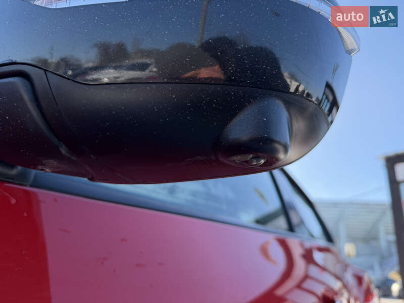 Позашляховик / Кросовер Nissan Juke 2017 в Полтаві