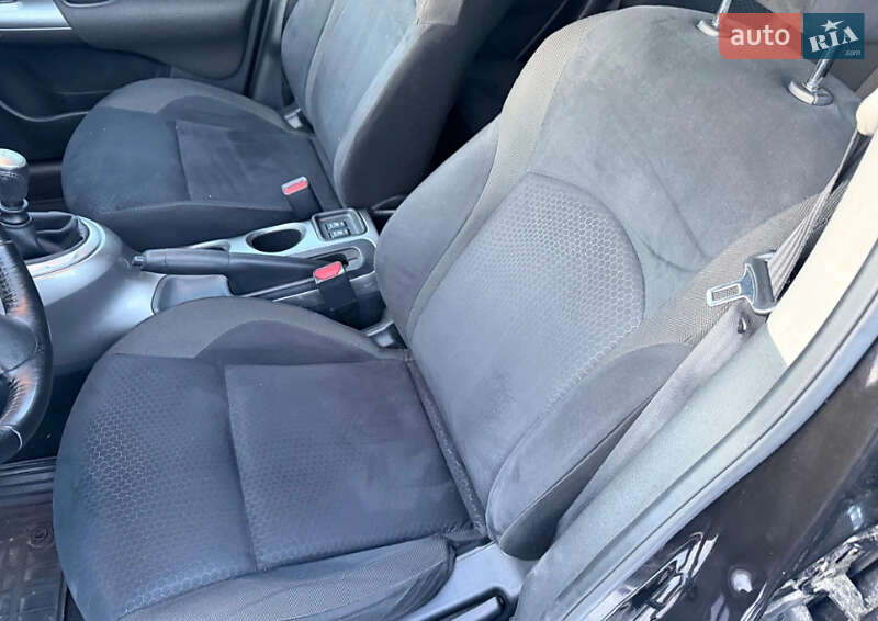 Внедорожник / Кроссовер Nissan Juke 2011 в Ровном фото 13 Внедорожник / Кроссовер Nissan Juke 2011 в Ровном