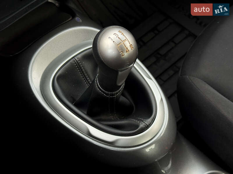 Позашляховик / Кросовер Nissan Juke 2019 в Києві