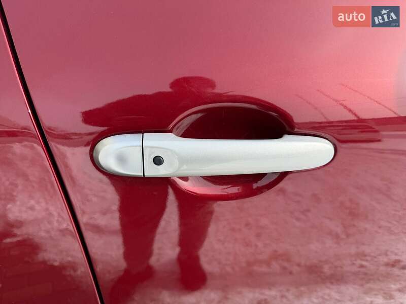 Позашляховик / Кросовер Nissan Juke 2012 в Миргороді фото 14 Позашляховик / Кросовер Nissan Juke 2012 в Миргороді