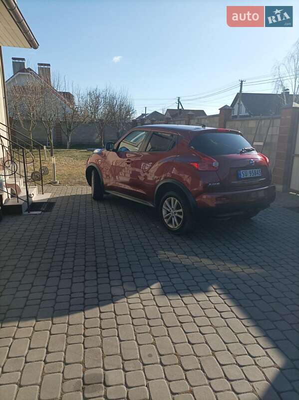 Внедорожник / Кроссовер Nissan Juke 2010 в Луцке