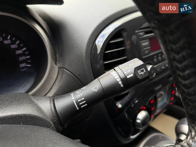 Внедорожник / Кроссовер Nissan Juke 2011 в Киеве