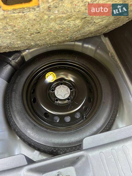 Позашляховик / Кросовер Nissan Juke 2017 в Львові