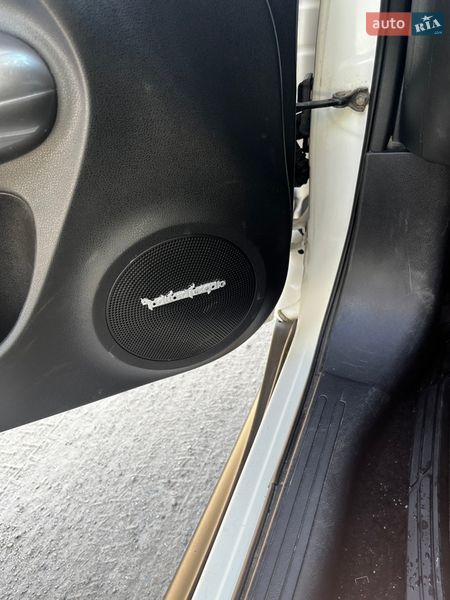 Внедорожник / Кроссовер Nissan Juke 2013 в Черновцах