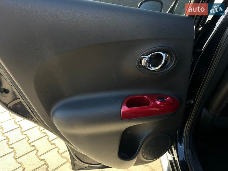 Внедорожник / Кроссовер Nissan Juke 2010 в Одессе