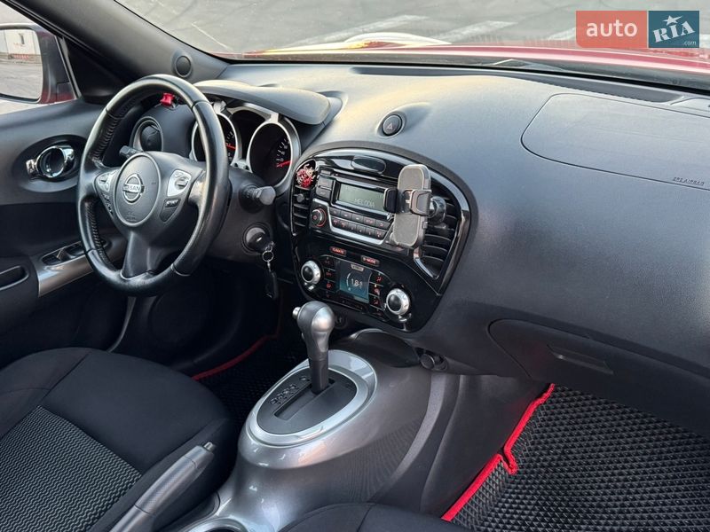Внедорожник / Кроссовер Nissan Juke 2016 в Киеве