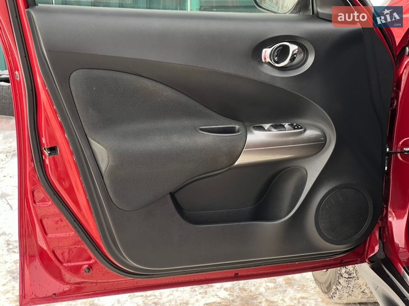 Внедорожник / Кроссовер Nissan Juke 2012 в Киеве