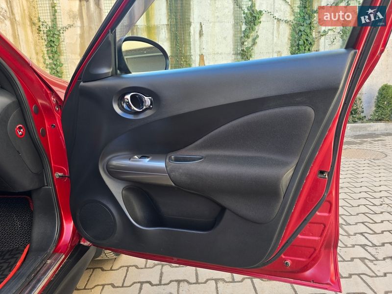 Внедорожник / Кроссовер Nissan Juke 2011 в Хмельницком