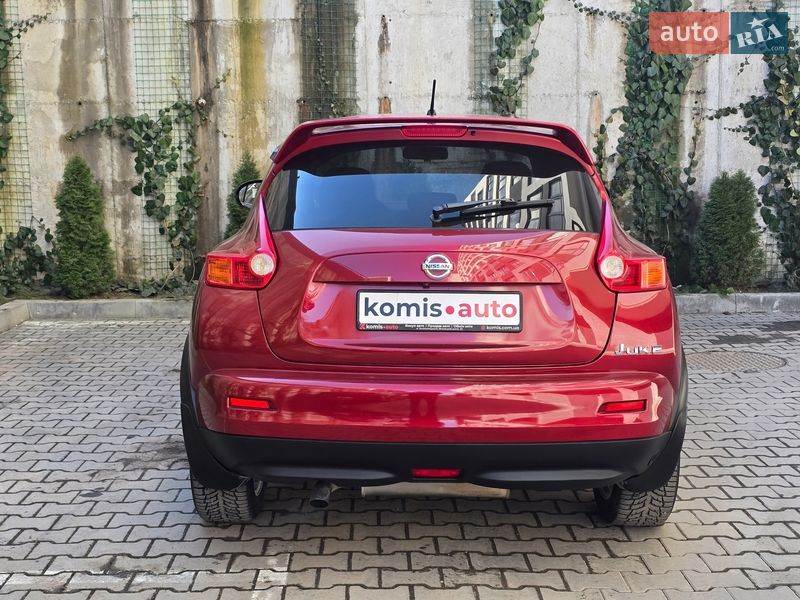 Внедорожник / Кроссовер Nissan Juke 2011 в Хмельницком