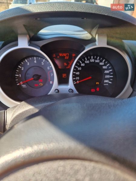 Внедорожник / Кроссовер Nissan Juke 2013 в Хмельницком