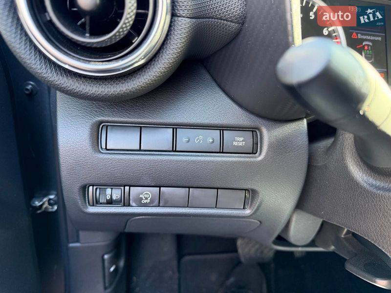 Внедорожник / Кроссовер Nissan Juke 2021 в Киеве