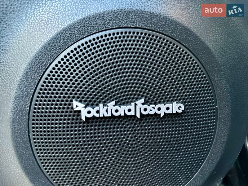 Внедорожник / Кроссовер Nissan Juke 2015 в Киеве