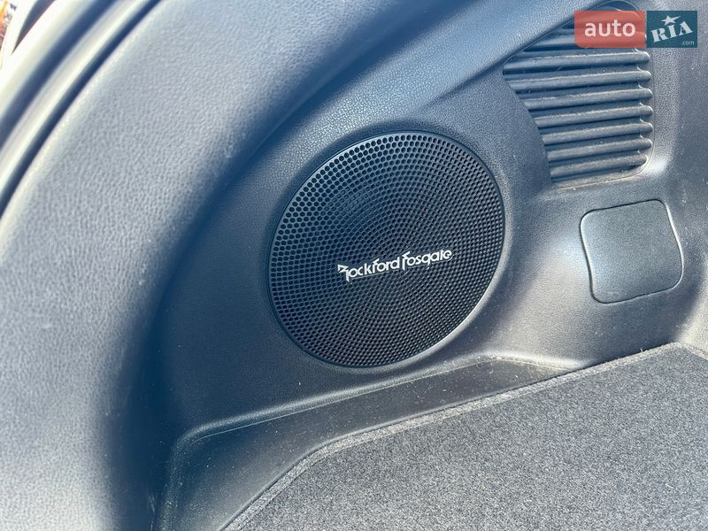 Внедорожник / Кроссовер Nissan Juke 2015 в Киеве