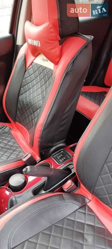 Позашляховик / Кросовер Nissan Juke 2012 в Нікополі