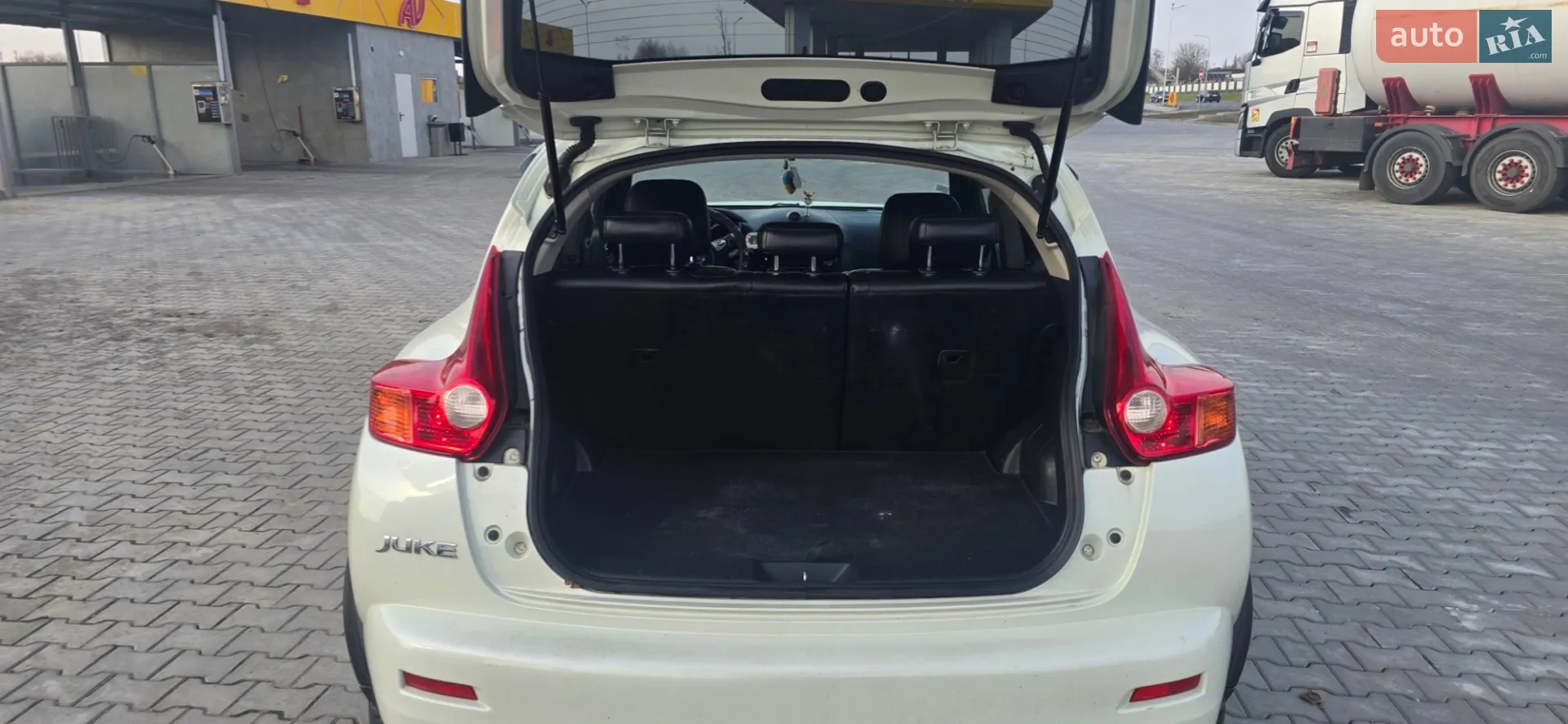 2011 Nissan Juke - мініатюра 8
