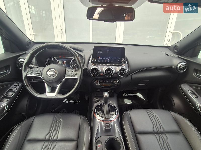 Внедорожник / Кроссовер Nissan Juke 2023 в Киеве